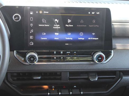 Used 2024 Chevrolet Colorado Trail Boss w/ Technology Package AWD/4WD image 16
