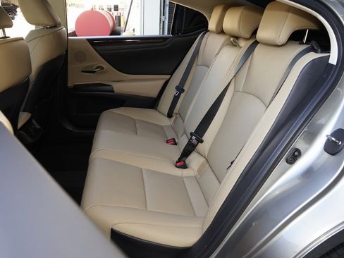 Used 2021 Lexus ES 350 w/ Premium Package image 21