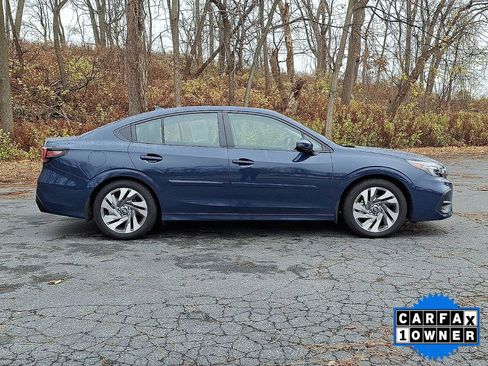 Certified 2025 Subaru Legacy Limited image 10