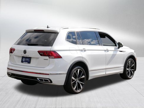 Certified 2023 Volkswagen Tiguan SEL R-Line AWD/4WD image 7