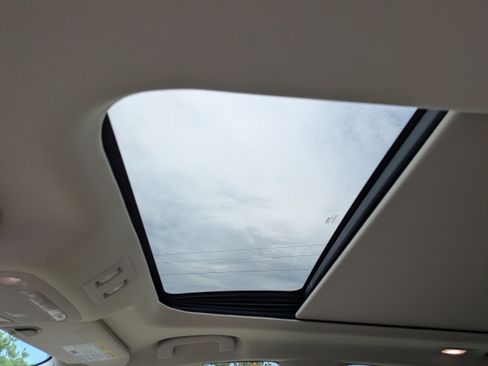 Used 2019 Nissan Murano Platinum FWD image 21