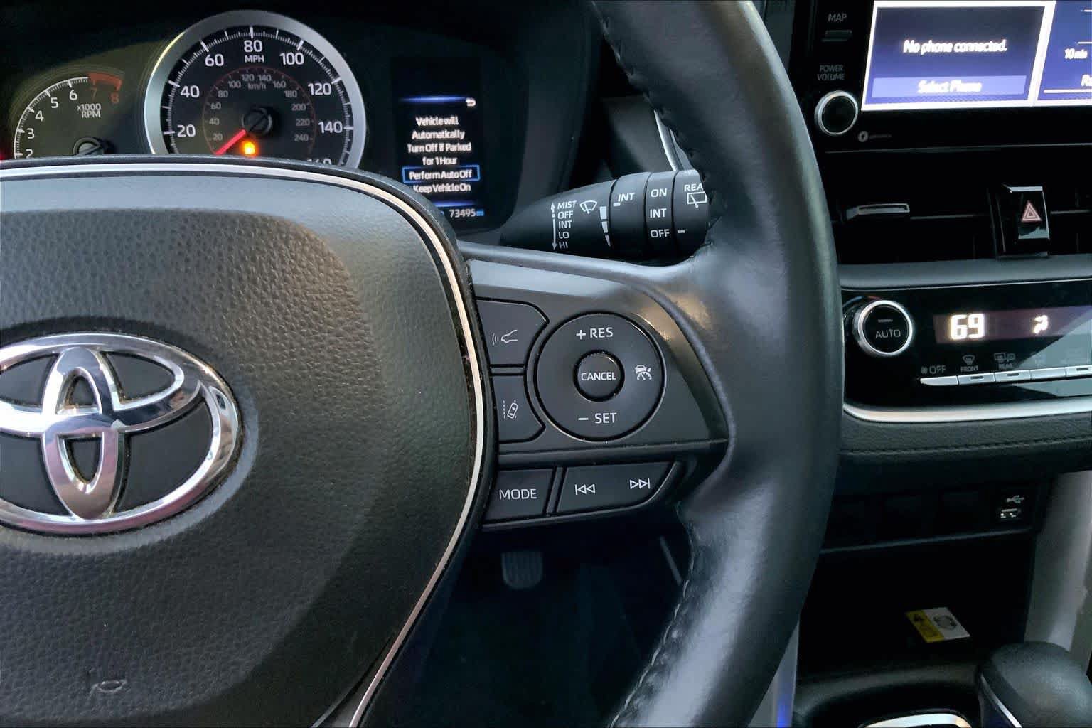 Used 2022 Toyota Corolla Cross LE FWD image 24