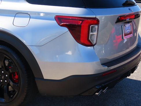 Used 2023 Ford Explorer ST w/ Equipment Group 401A image 16