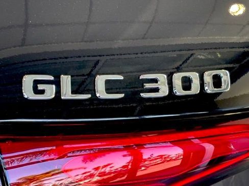 Used 2026 Mercedes-Benz GLC 300 GLC 300 image 5