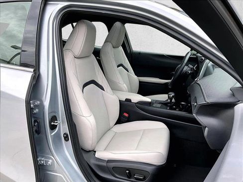 Used 2023 Lexus UX 250h FWD w/ Accessory Package (Z1) image 9