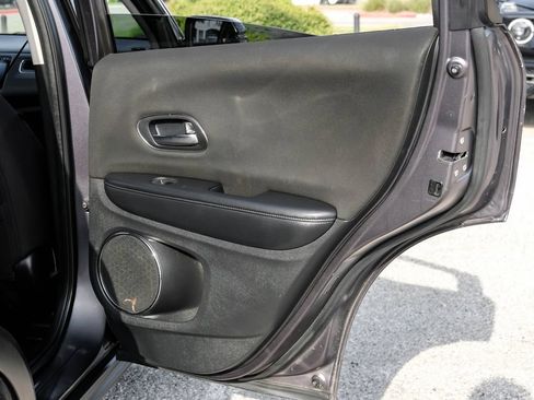 Used 2018 Honda HR-V EX image 50