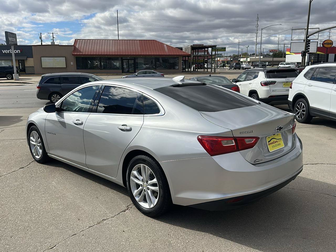 Used 2018 Chevrolet Malibu LT FWD image 5