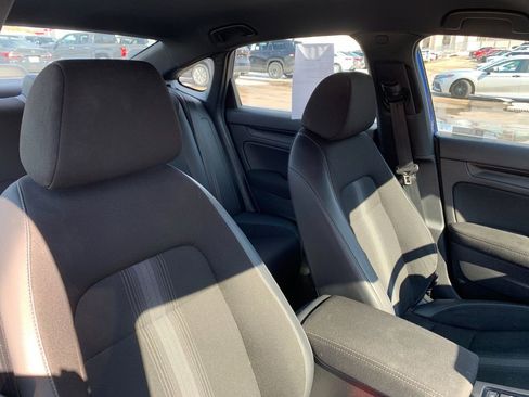 Used 2023 Honda Civic Sport image 18