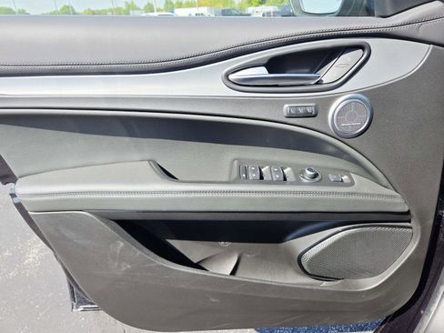 Used 2024 Alfa Romeo Stelvio Veloce image 35