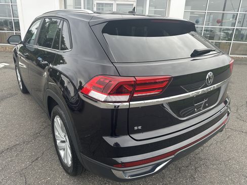 Used 2023 Volkswagen Atlas Cross Sport SE AWD/4WD image 3