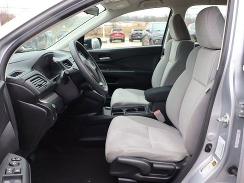 Used 2016 Honda CR-V LX image 7