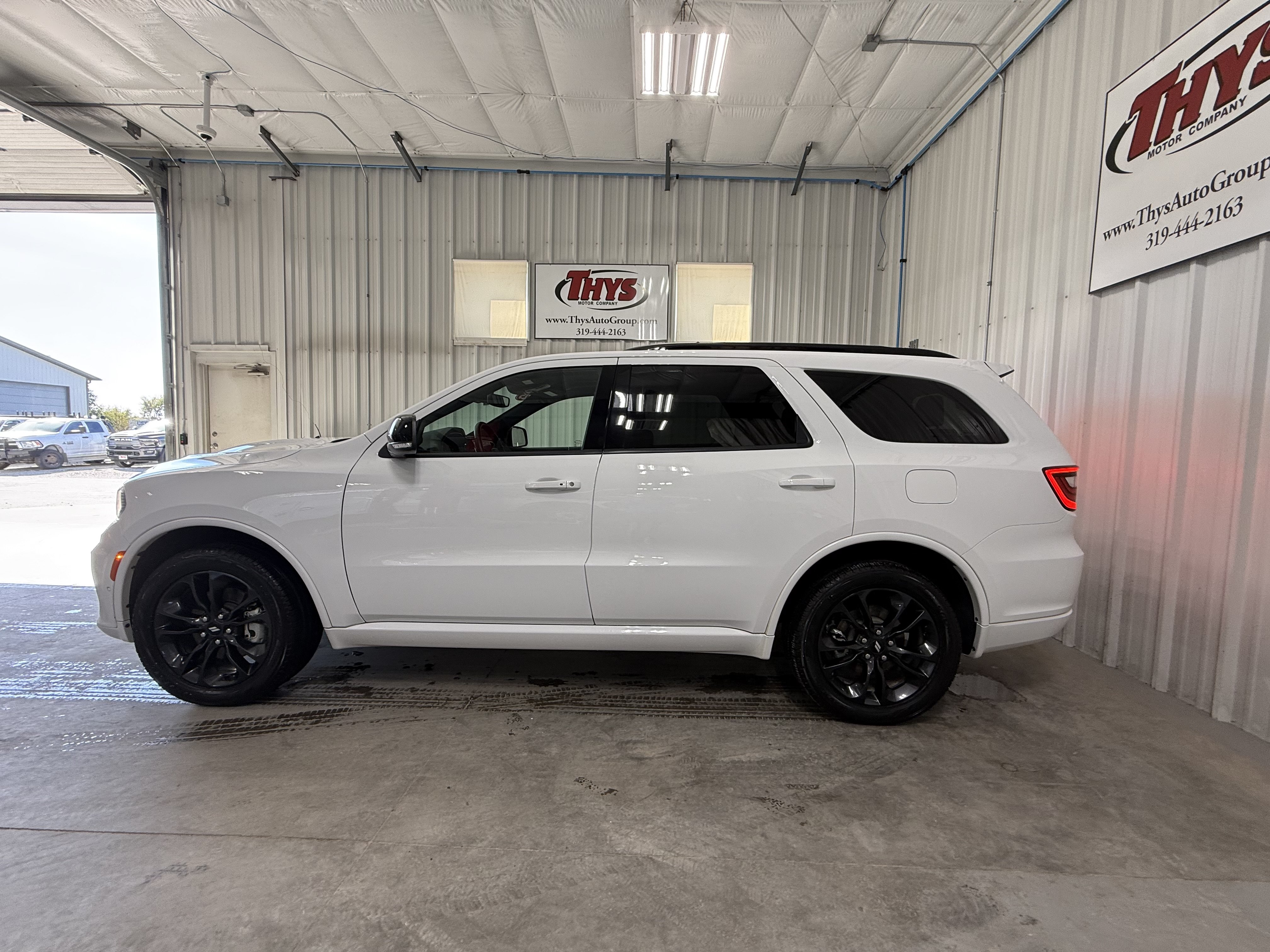 Used 2025 Dodge Durango GT AWD/4WD image 13