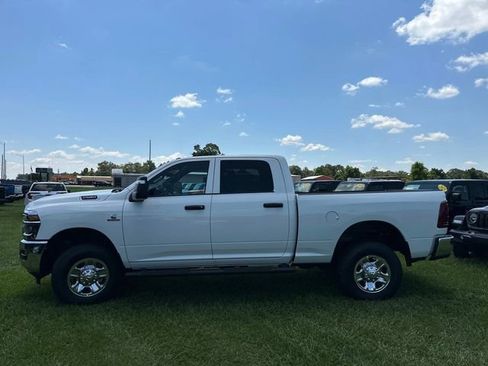 New 2025 RAM 2500 Tradesman AWD/4WD image 13