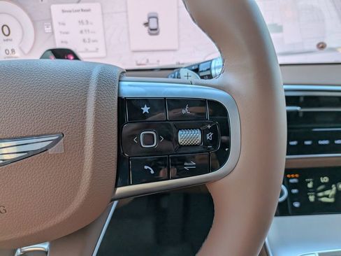 New 2026 Genesis GV70 2.5T Advanced image 17