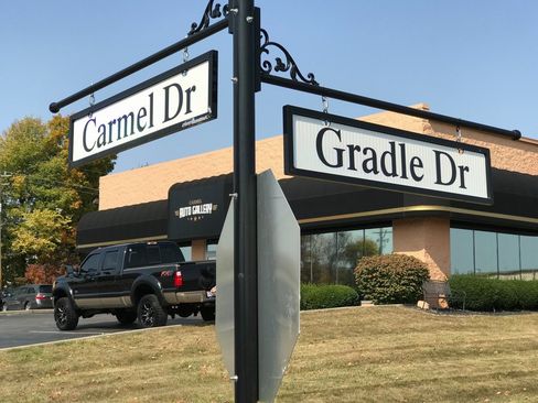 Used 2018 Nissan Pathfinder S image 31