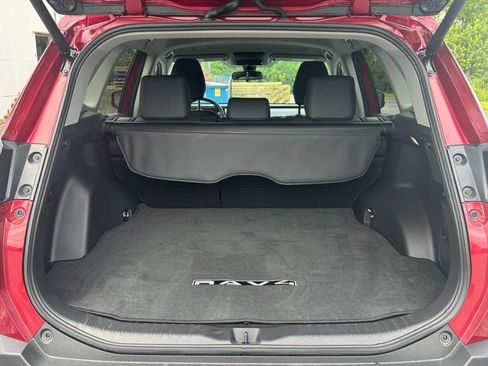 Used 2026 Toyota RAV4 XLE Premium AWD/4WD image 7