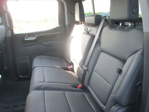 Used 2026 GMC Sierra 1500 SLT w/ SLT Premium Plus Package image 22