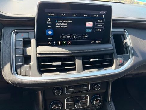 Used 2021 Chevrolet Tahoe Premier w/ Premium Package AWD/4WD image 8