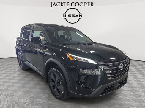 New 2026 Nissan Rogue SV FWD image 3