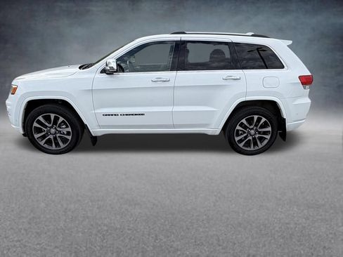 Used 2017 Jeep Grand Cherokee Overland w/ Jeep Active Safety Group AWD/4WD image 2