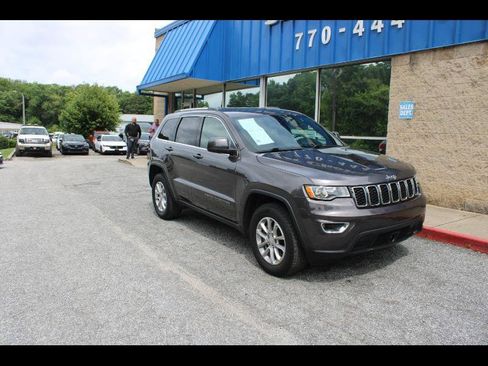Used 2021 Jeep Grand Cherokee Laredo AWD/4WD image 1