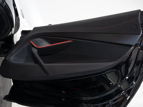 Used 2021 McLaren 720S Performance RWD image 69