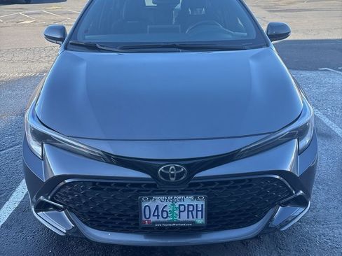 Used 2024 Toyota Corolla SE w/ SE Package image 1