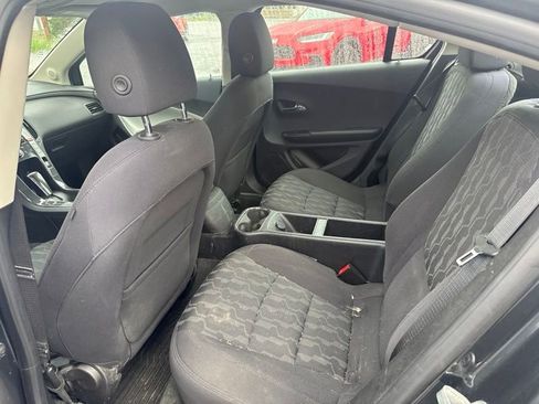 Used 2014 Chevrolet Volt FWD image 11