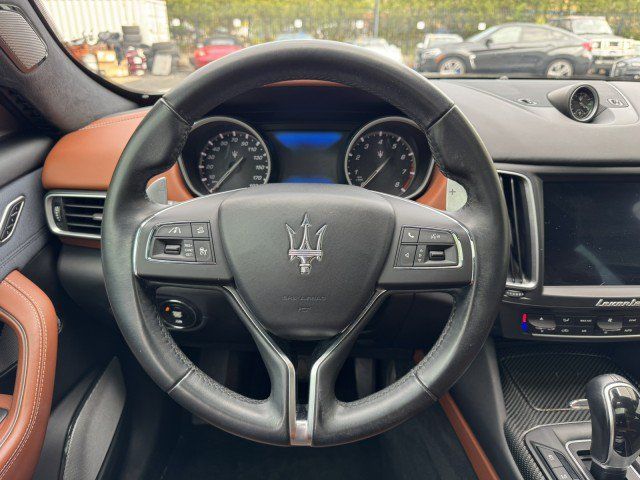 Used 2017 Maserati Levante S AWD/4WD image 29