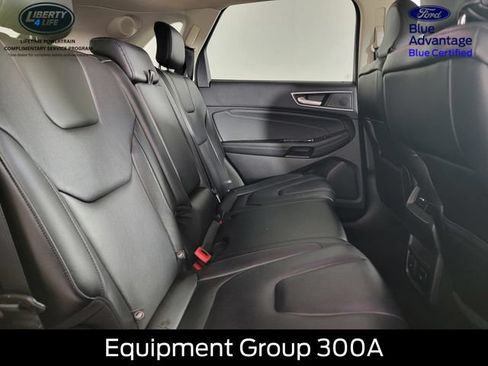 Certified 2019 Ford Edge Titanium w/ Cold Weather Package AWD/4WD image 18