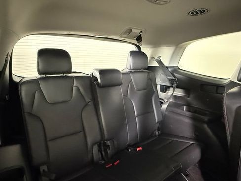 Used 2024 Kia Telluride S w/ S Sunroof Package FWD image 31