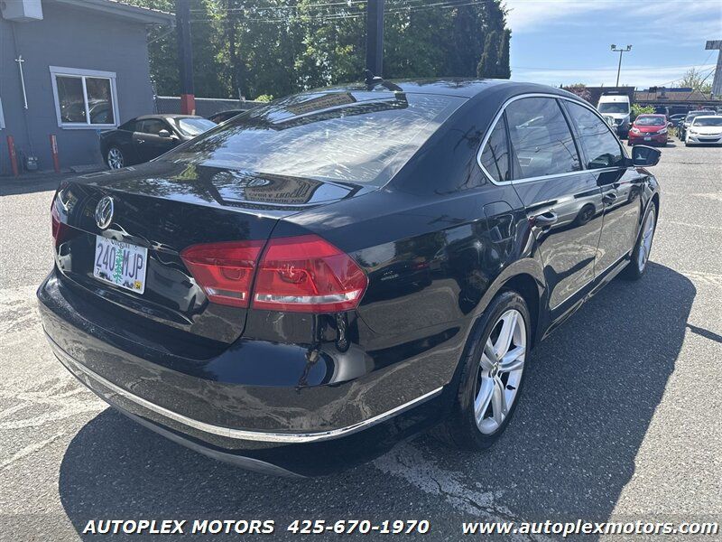 Used 2013 Volkswagen Passat TDI SEL Premium FWD image 7