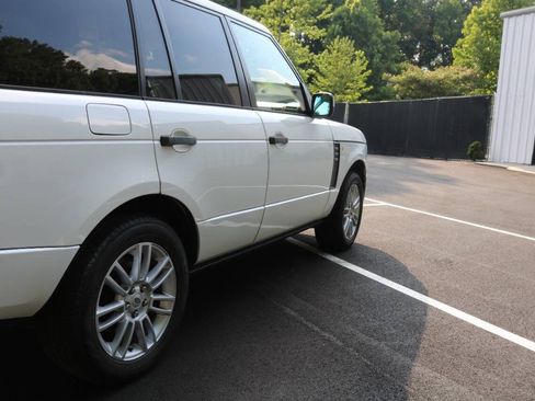 Used 2011 Land Rover Range Rover HSE AWD/4WD image 31
