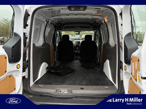 Used 2020 Ford Transit Connect XL image 32