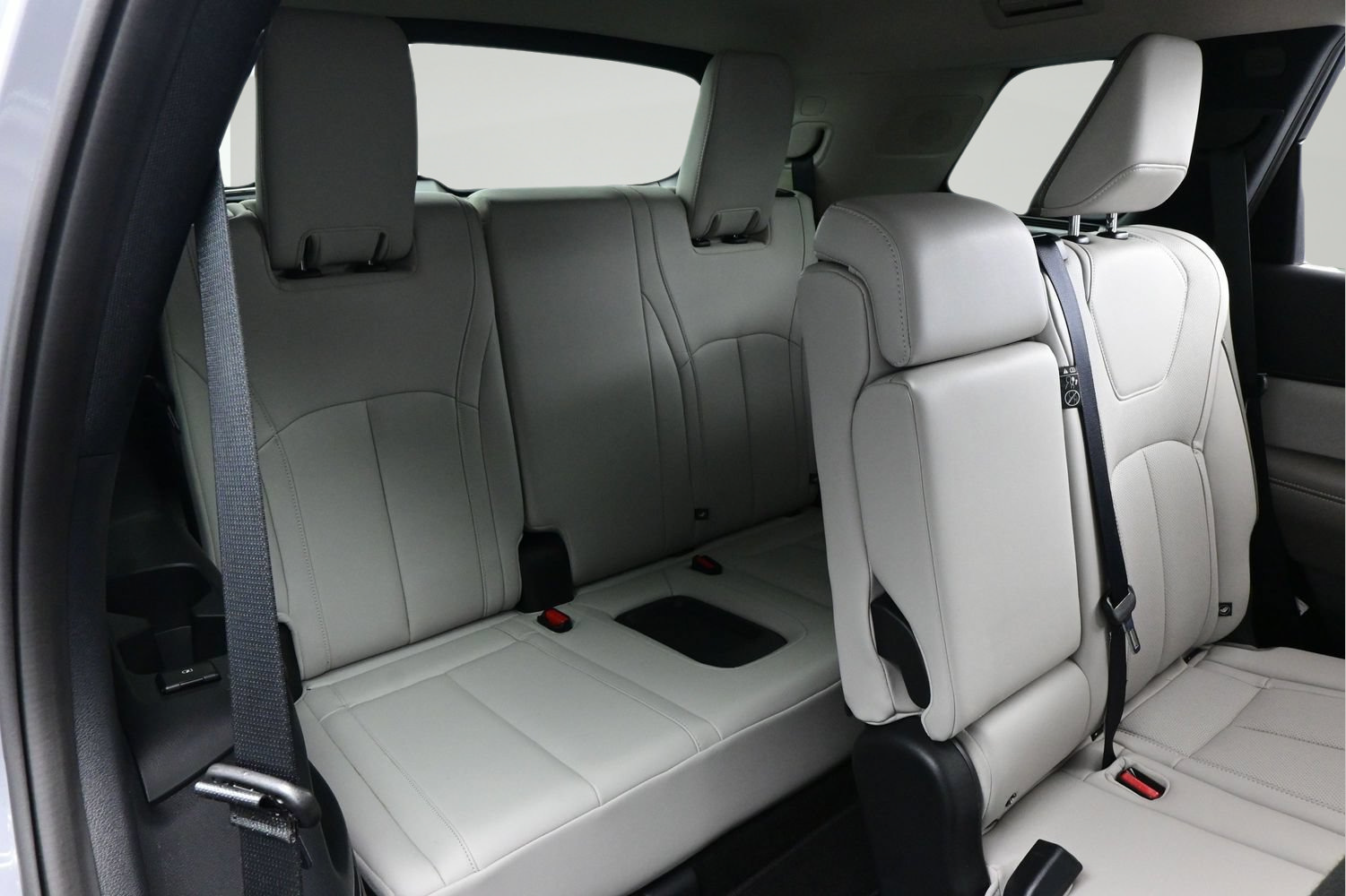 Used 2026 INFINITI QX60 Luxe w/ Cargo Package AWD/4WD image 14