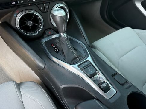 Used 2017 Chevrolet Camaro SS RWD image 21