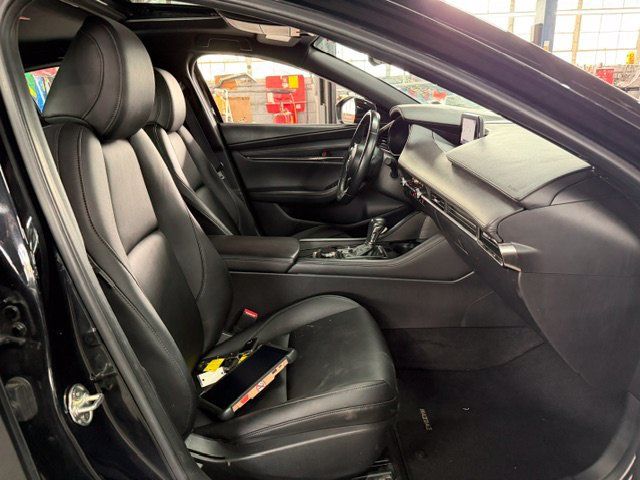 Used 2024 MAZDA MAZDA3 s FWD image 4