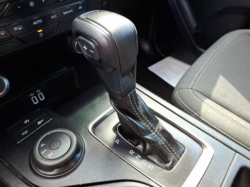 Used 2020 Ford Ranger XLT image 14