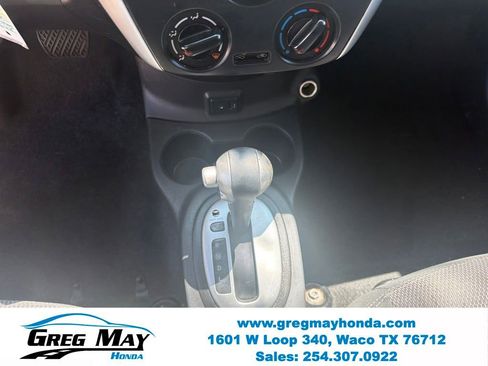 Used 2017 Nissan Versa SV FWD image 18