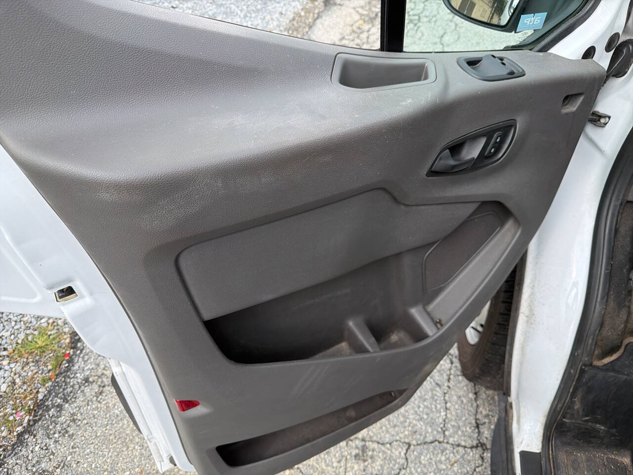 Used 2022 Ford Transit 250 Low Roof RWD image 13