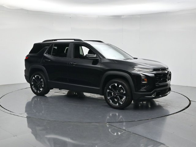 Used 2025 Chevrolet Equinox RS w/ Safety and Technology Package AWD/4WD image 3