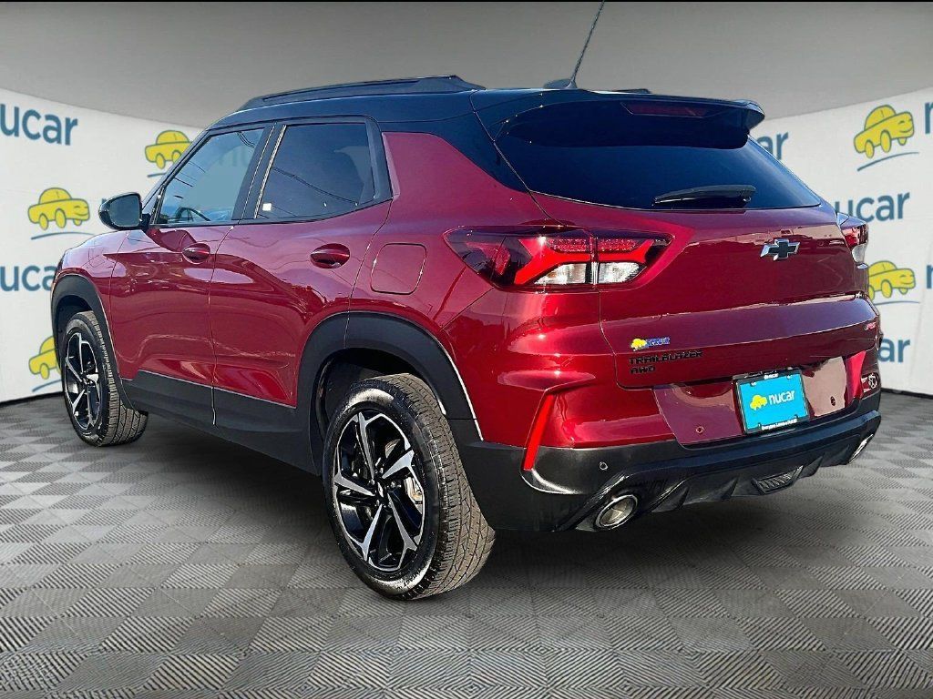 Used 2023 Chevrolet TrailBlazer RS w/ Sun and Liftgate Package AWD/4WD image 4
