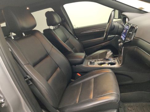 Used 2021 Jeep Grand Cherokee Limited w/ Luxury Group II image 21