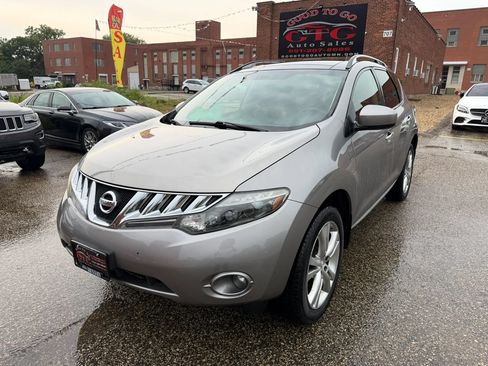 Used 2010 Nissan Murano LE w/ Navigation Pkg AWD/4WD image 2