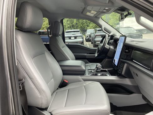 Used 2025 Ford F150 Lightning Flash AWD/4WD image 33