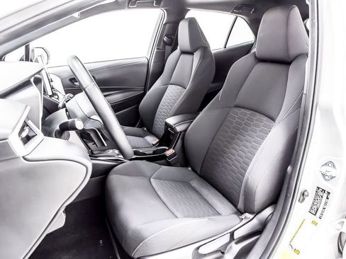 Used 2022 Toyota Corolla SE image 29