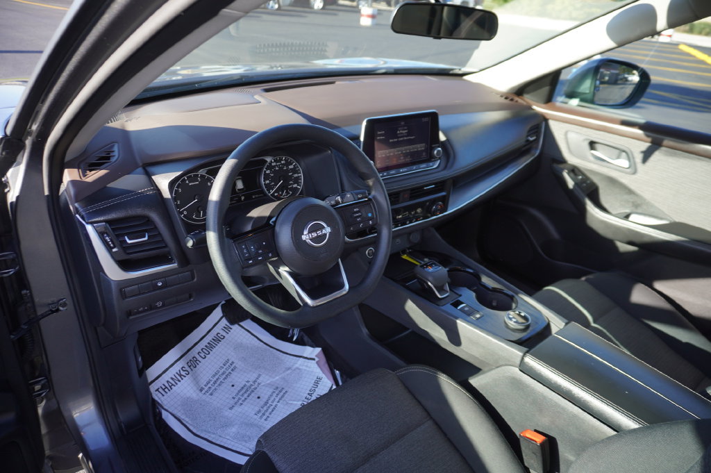 Used 2023 Nissan Rogue SV AWD/4WD image 24