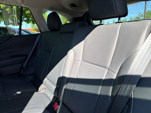 Certified 2023 Subaru Outback Limited AWD/4WD image 24