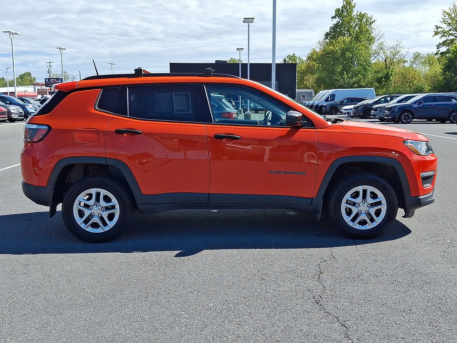 Used 2018 Jeep Compass Sport AWD/4WD image 4