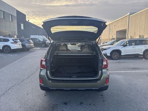 Used 2016 Subaru Outback 2.5i Limited image 13